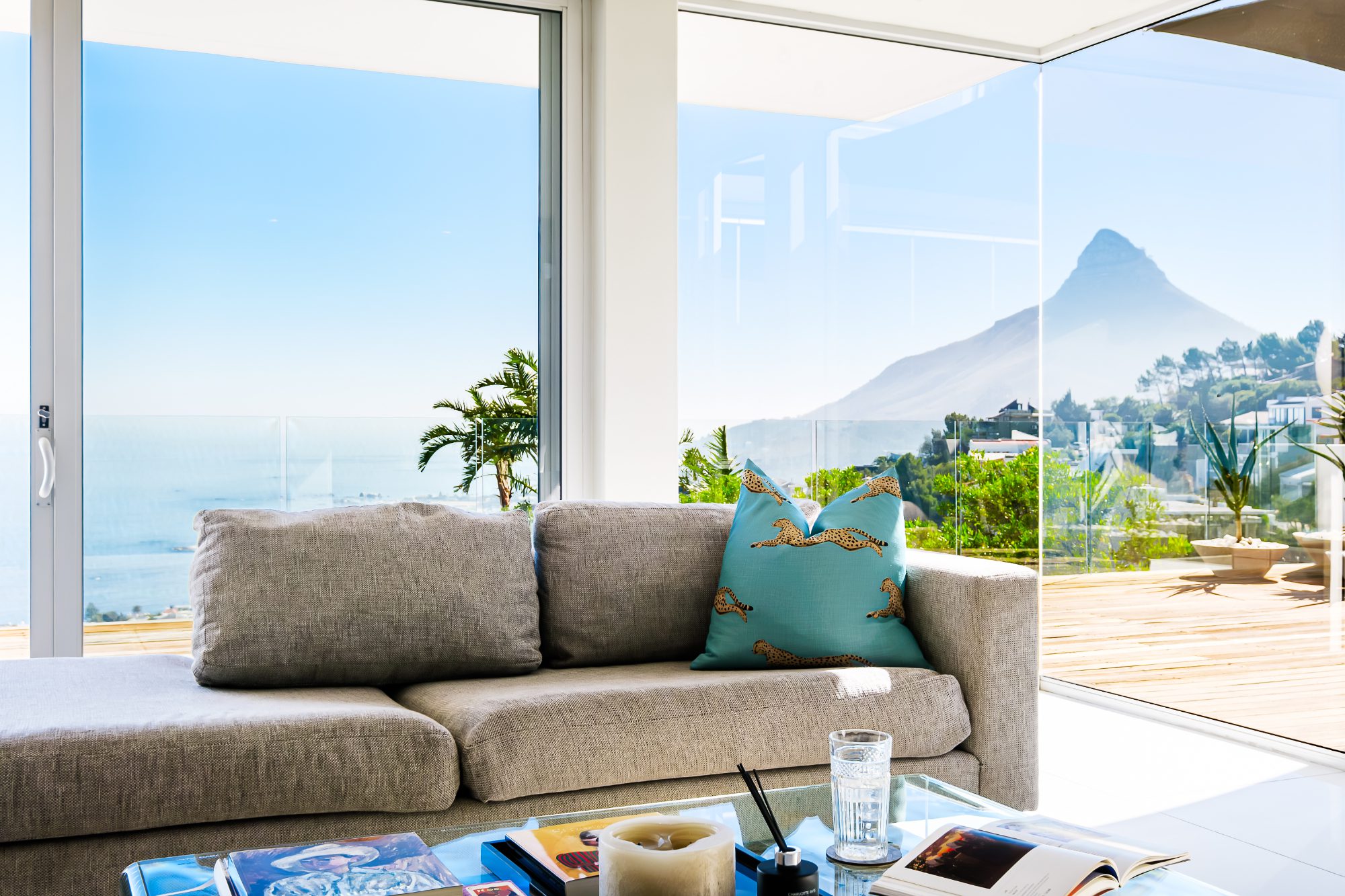 Lounge with Lion's Head view